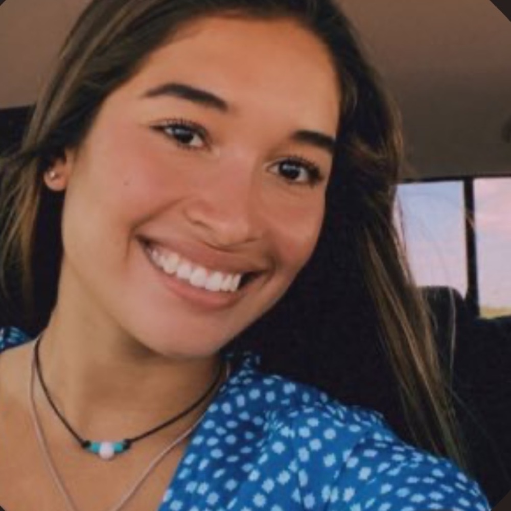 Meet your Posher, Ava